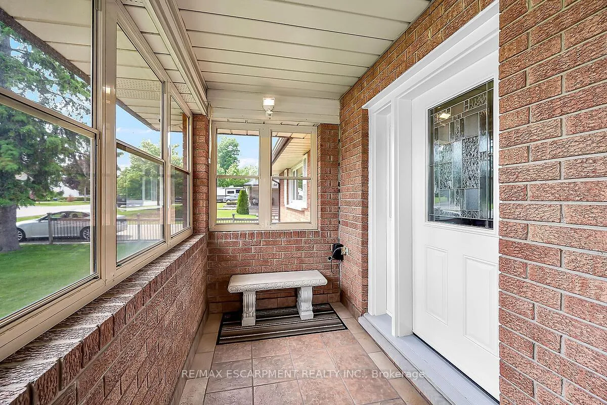 Photo 5 of 102 Kennedy Avenue, Hamilton, Kennedy — HOMEH
