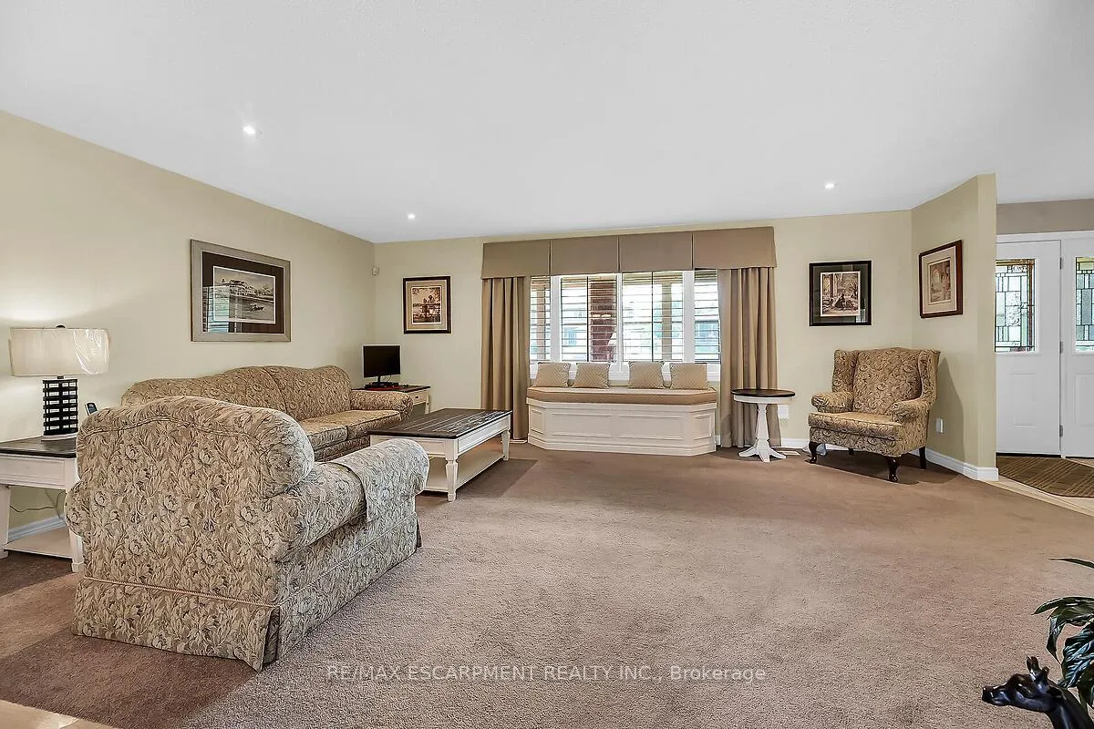 Photo 8 of 102 Kennedy Avenue, Hamilton, Kennedy — HOMEH
