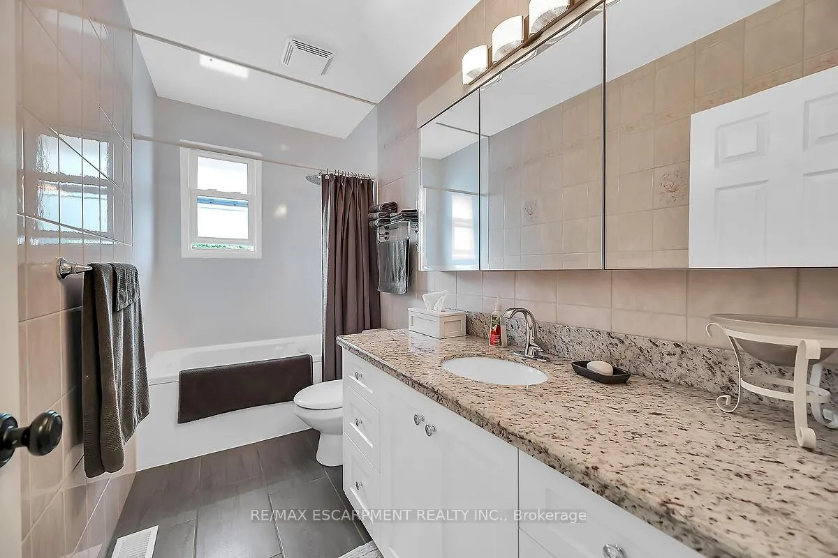 Photo 19 of 102 Kennedy Avenue, Hamilton, Kennedy — HOMEH