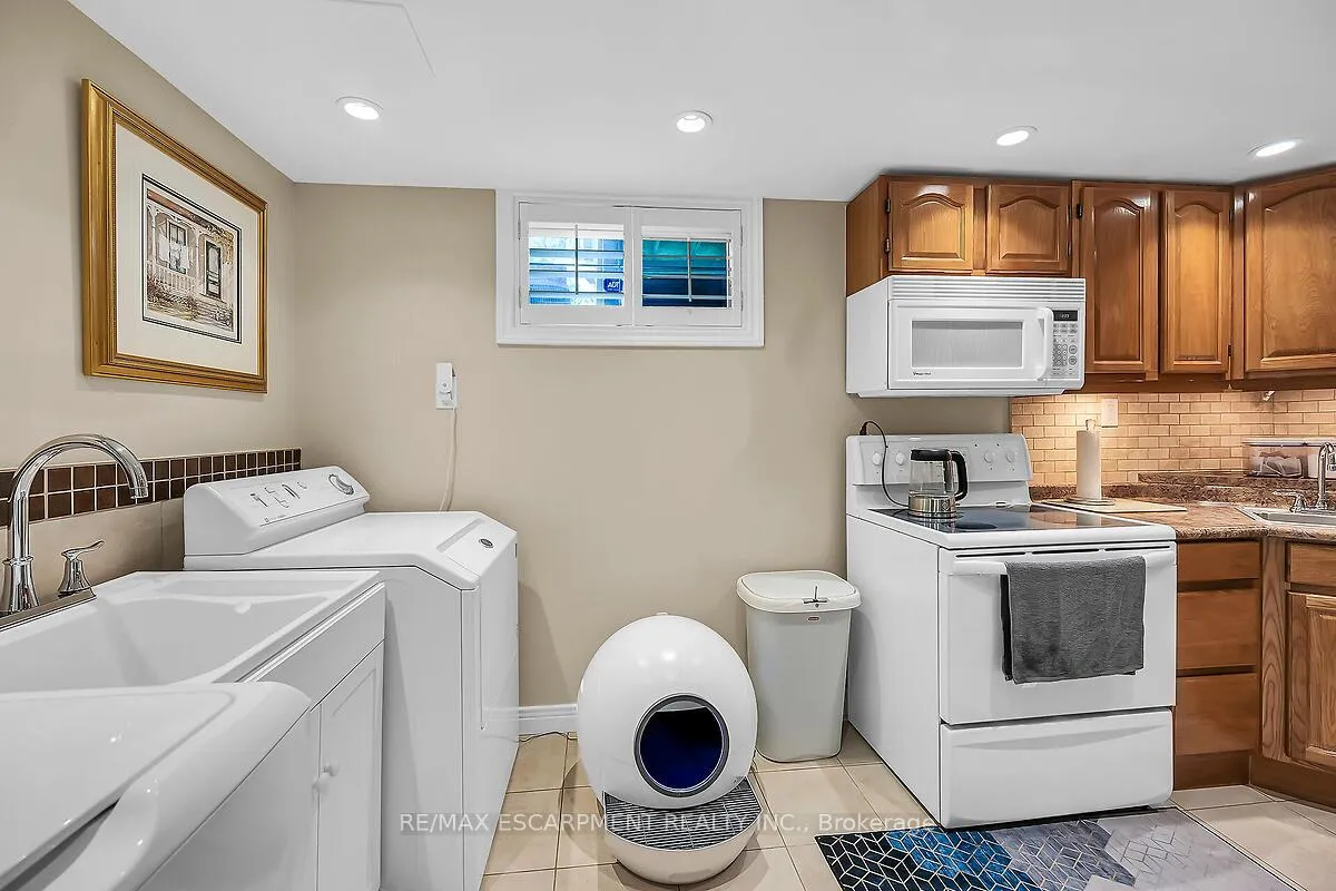 Photo 27 of 102 Kennedy Avenue, Hamilton, Kennedy — HOMEH