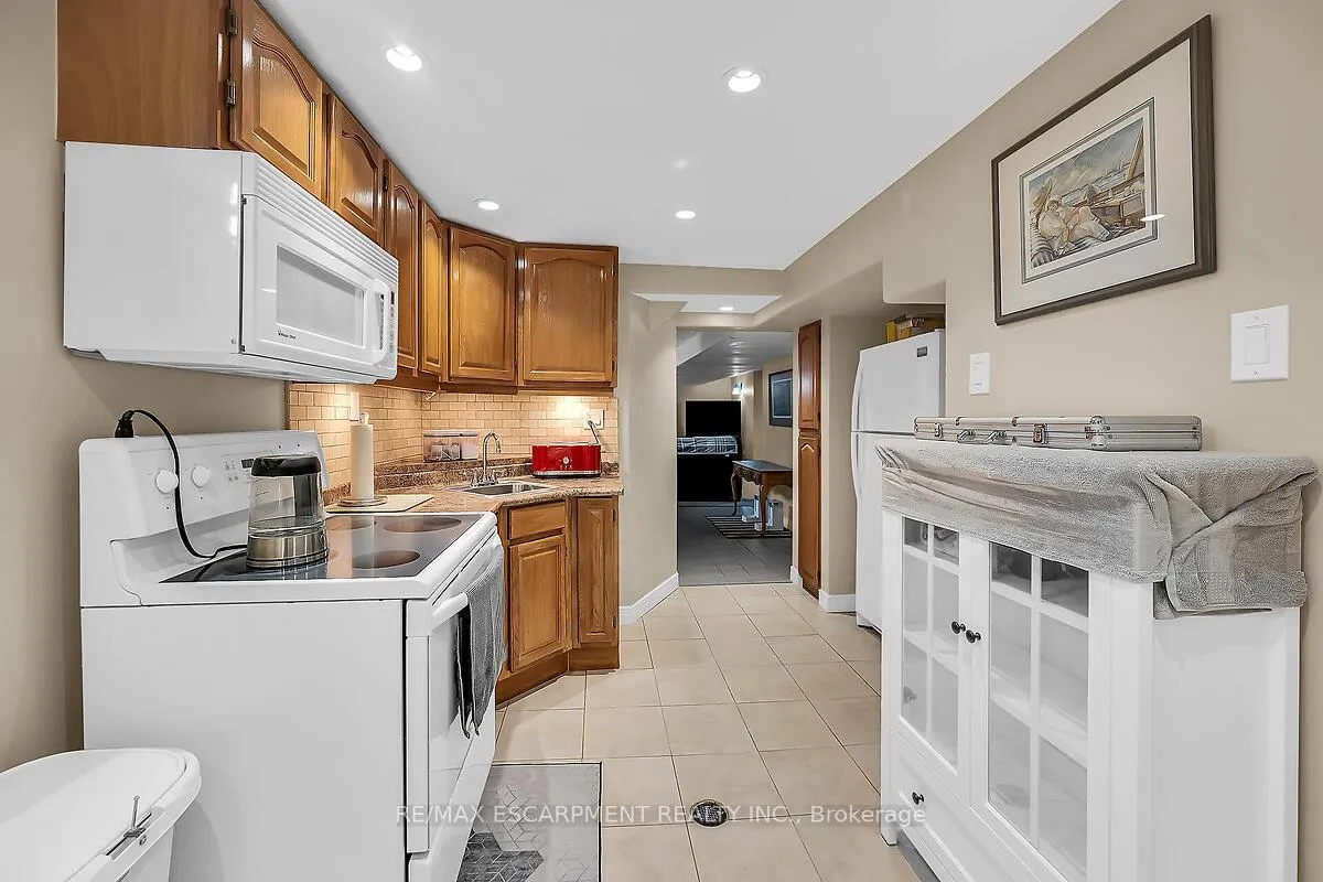 Photo 28 of 102 Kennedy Avenue, Hamilton, Kennedy — HOMEH