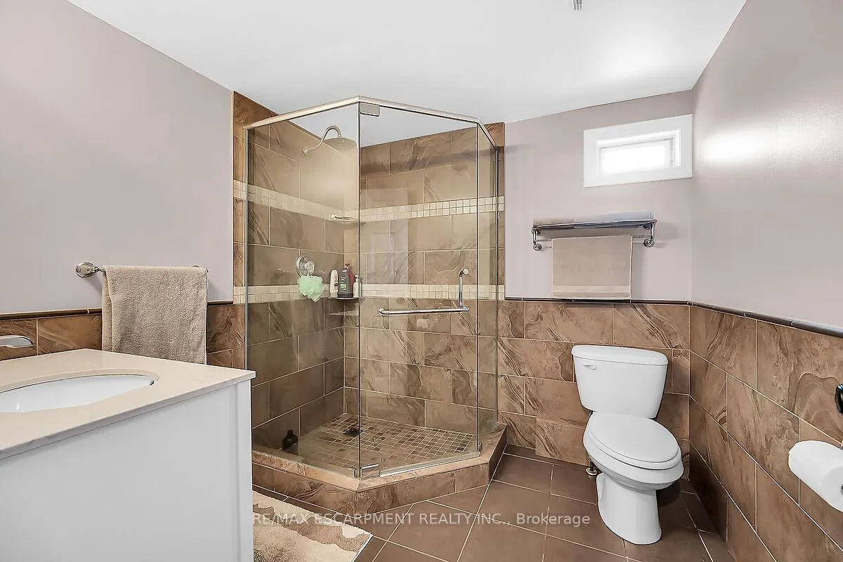 Photo 31 of 102 Kennedy Avenue, Hamilton, Kennedy — HOMEH