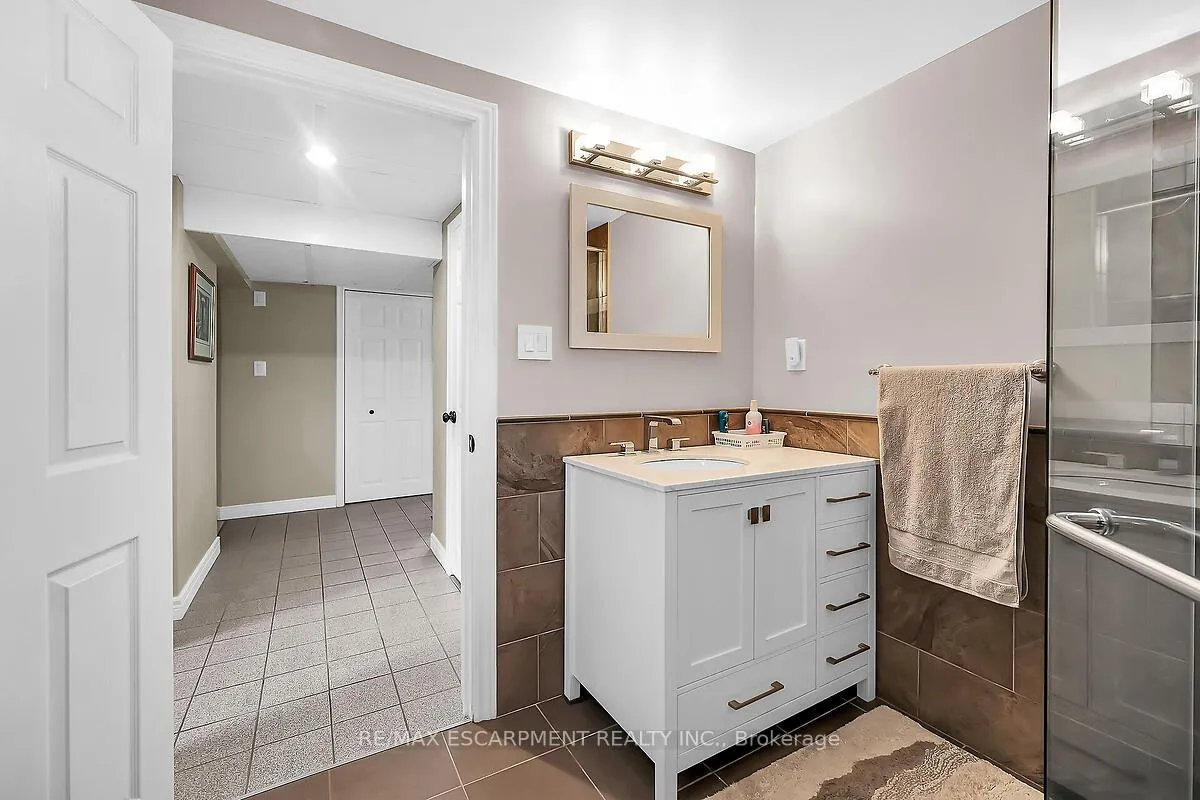 Photo 32 of 102 Kennedy Avenue, Hamilton, Kennedy — HOMEH