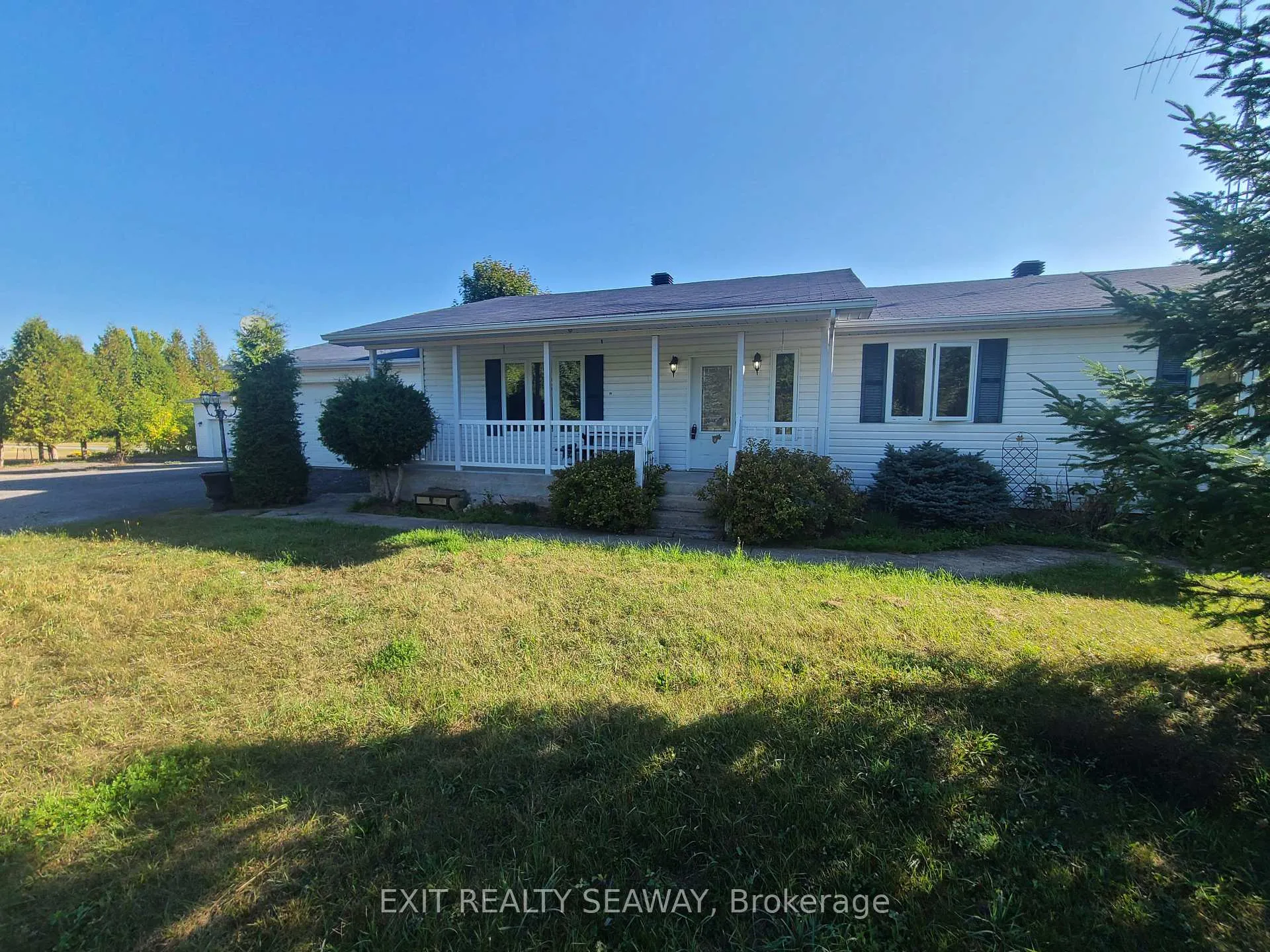Front of 3395 Loch Garry Road N