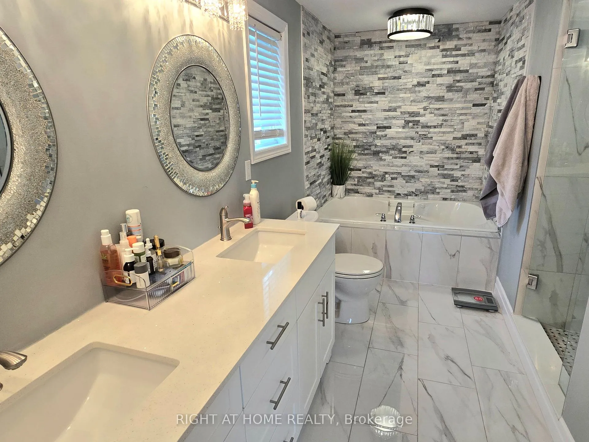 Photo 29 of 520 Pine Hollow Court, Kitchener — HOMEH
