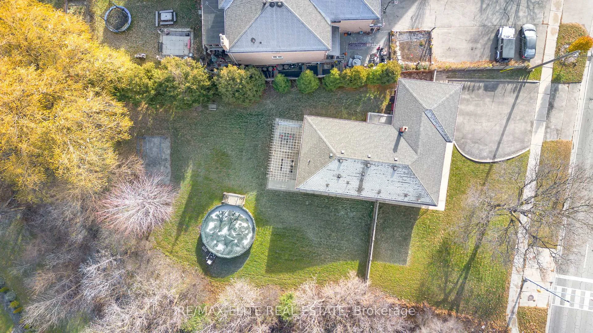 Photo 3 of 9611 Keele Street, Vaughan, Maple — HOMEH
