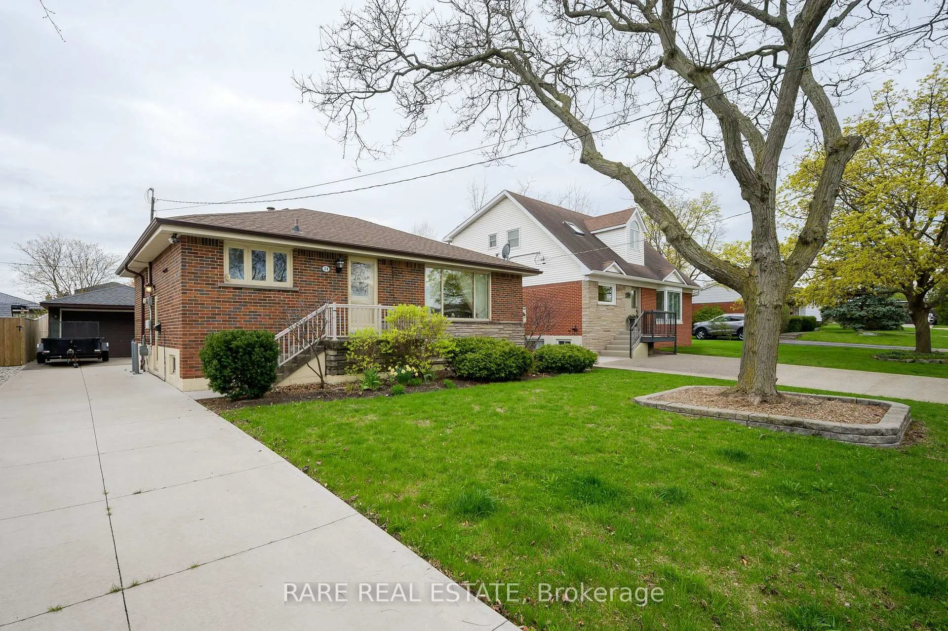 Photo 3 of 34 Carmen Avenue, Hamilton, Macassa — HOMEH
