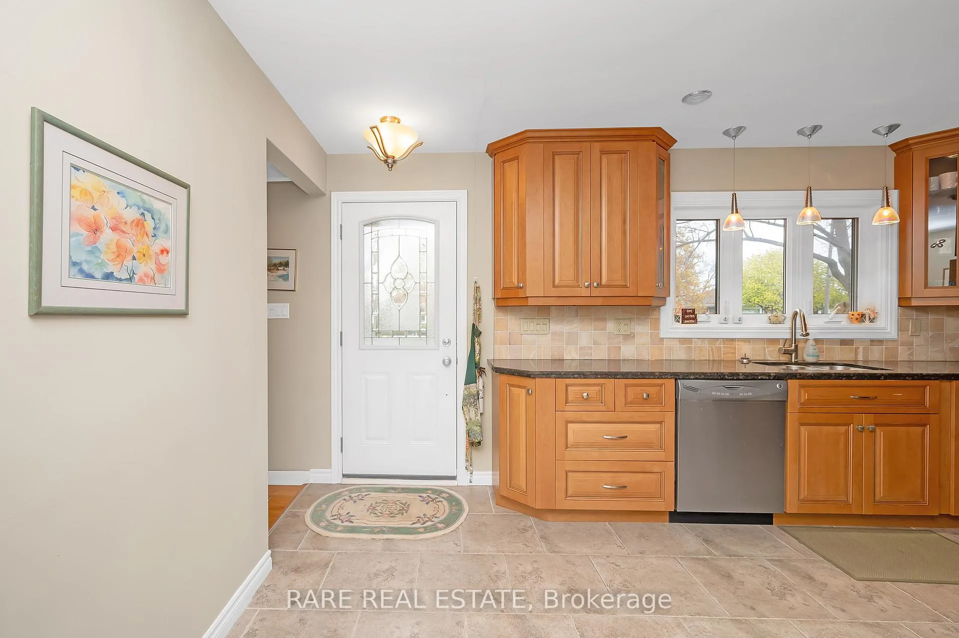 Photo 5 of 34 Carmen Avenue, Hamilton, Macassa — HOMEH