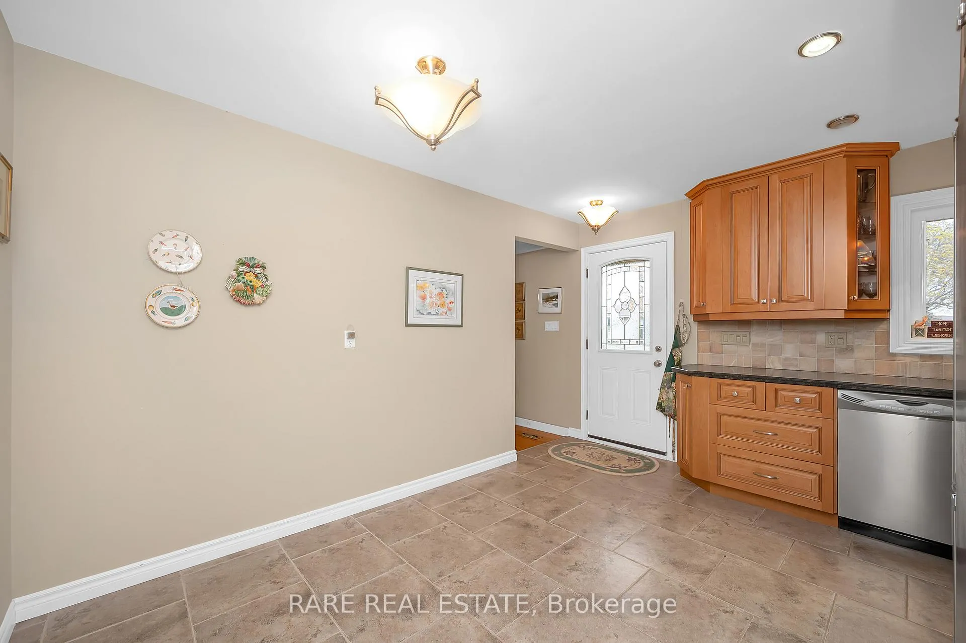 Photo 9 of 34 Carmen Avenue, Hamilton, Macassa — HOMEH