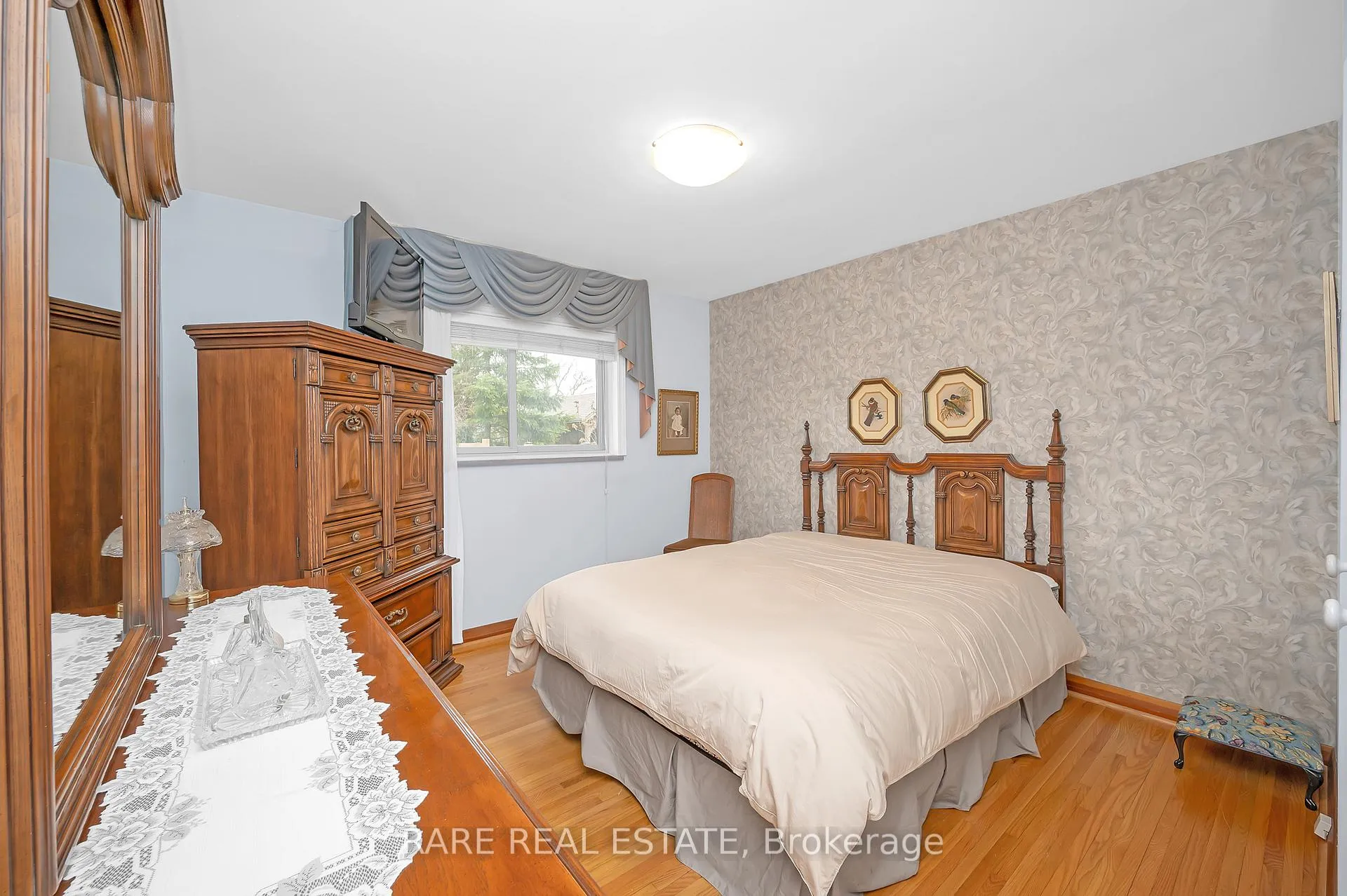 Photo 12 of 34 Carmen Avenue, Hamilton, Macassa — HOMEH