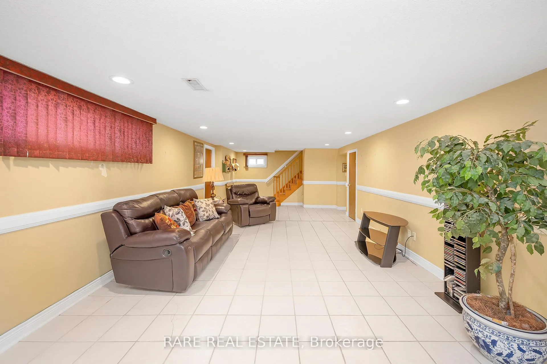 Photo 23 of 34 Carmen Avenue, Hamilton, Macassa — HOMEH