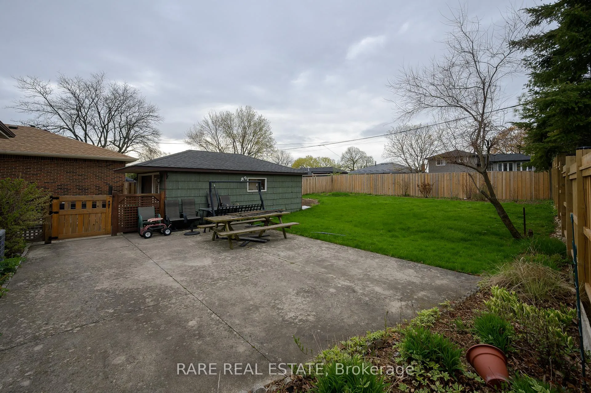Photo 32 of 34 Carmen Avenue, Hamilton, Macassa — HOMEH