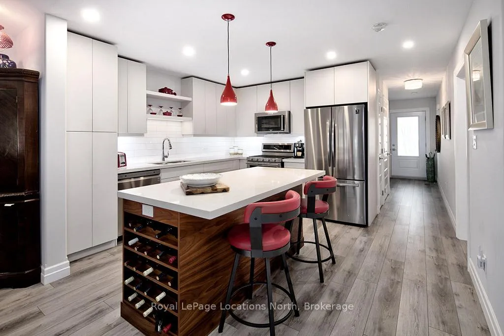 Photo 9 of 116 Cardinal Crescent, Welland, Coyle Creek — HOMEH