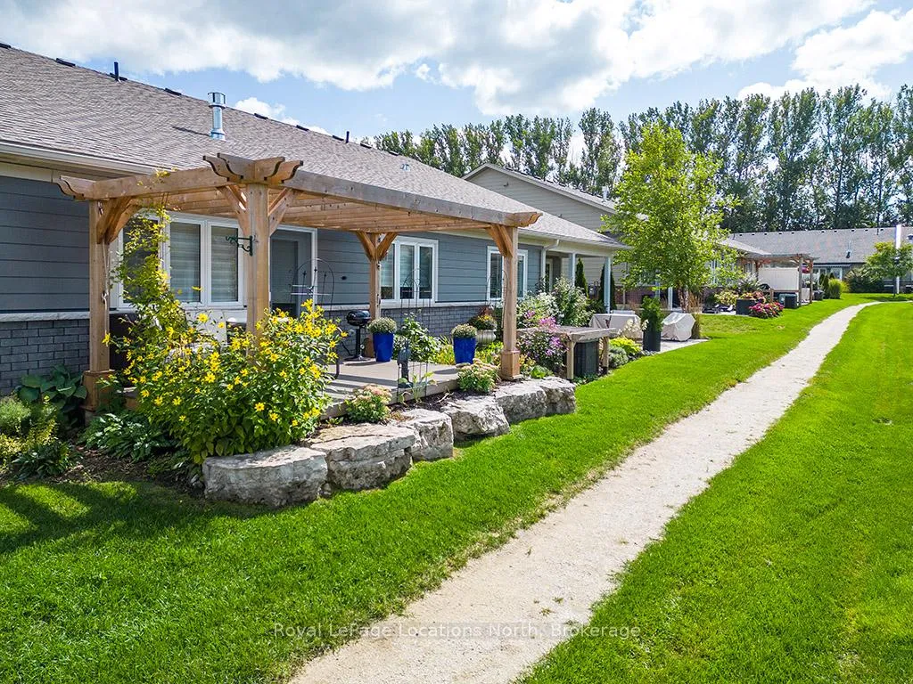 Photo 20 of 116 Cardinal Crescent, Welland, Coyle Creek — HOMEH