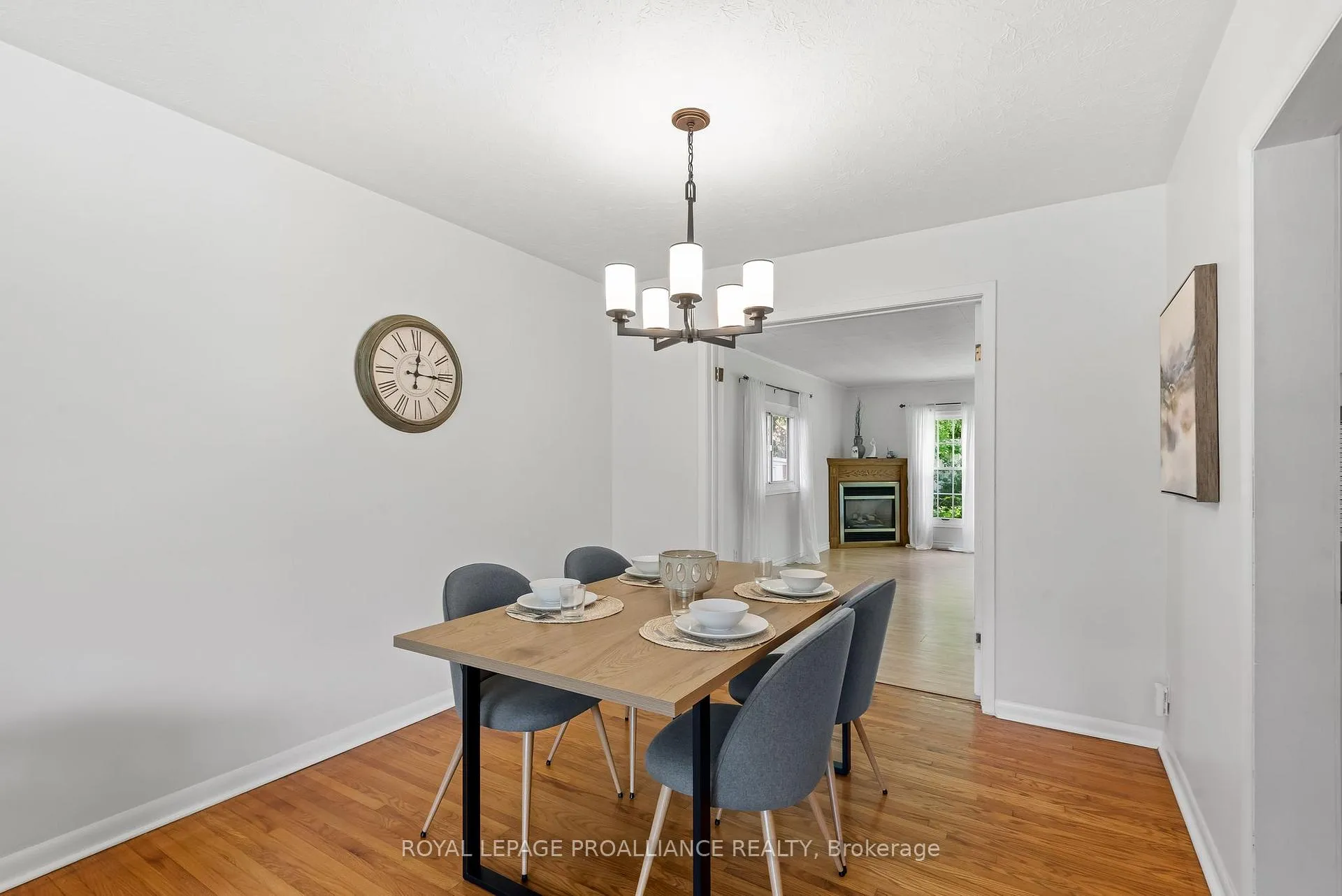 Photo 14 of 36 Applewood Drive, Belleville, Belleville Ward — HOMEH