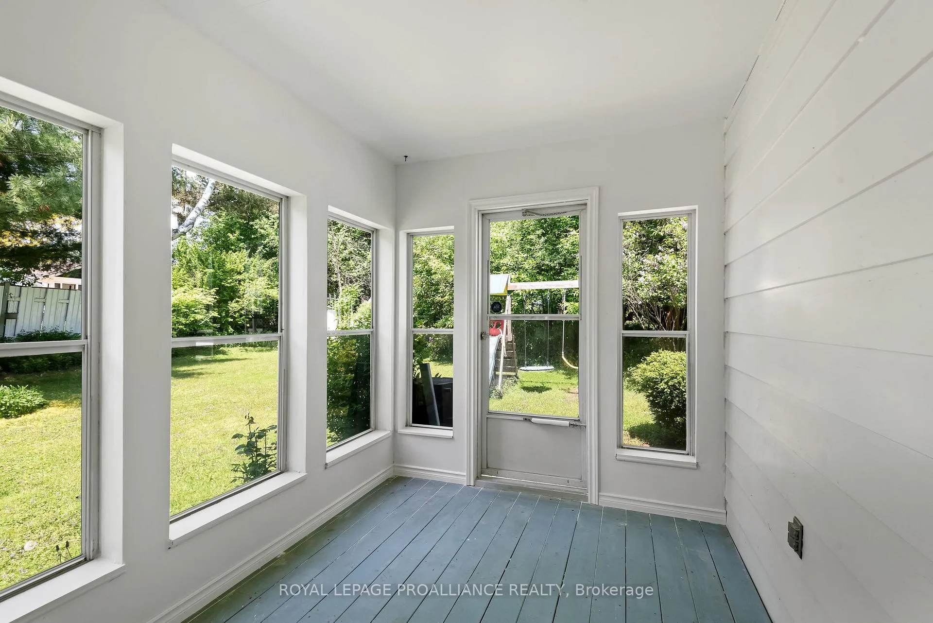 Photo 22 of 36 Applewood Drive, Belleville, Belleville Ward — HOMEH