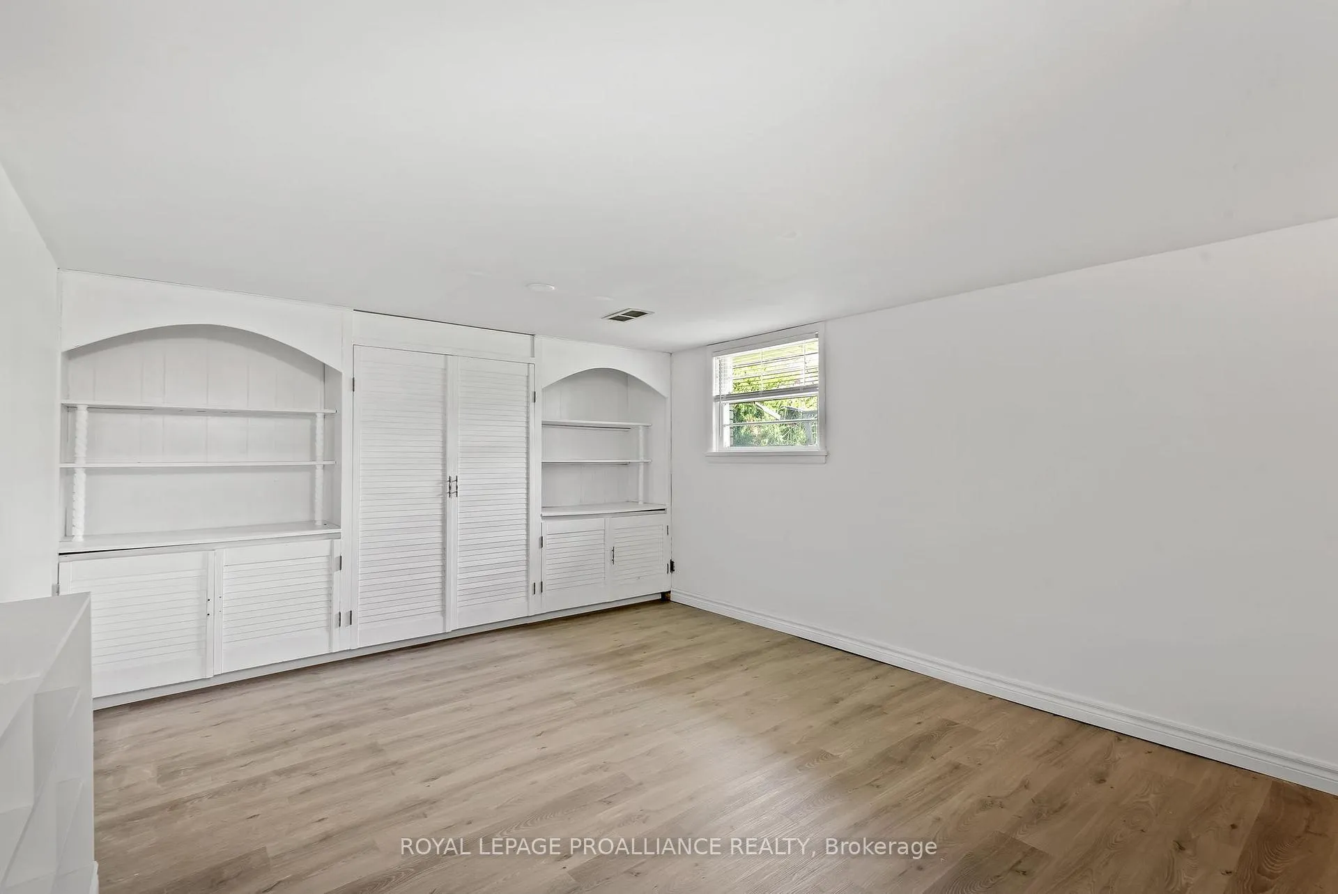 Photo 37 of 36 Applewood Drive, Belleville, Belleville Ward — HOMEH