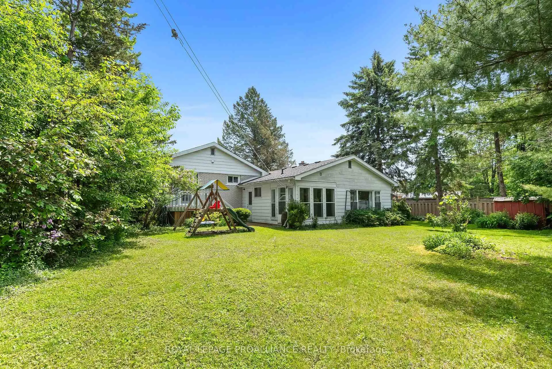 Photo 43 of 36 Applewood Drive, Belleville, Belleville Ward — HOMEH