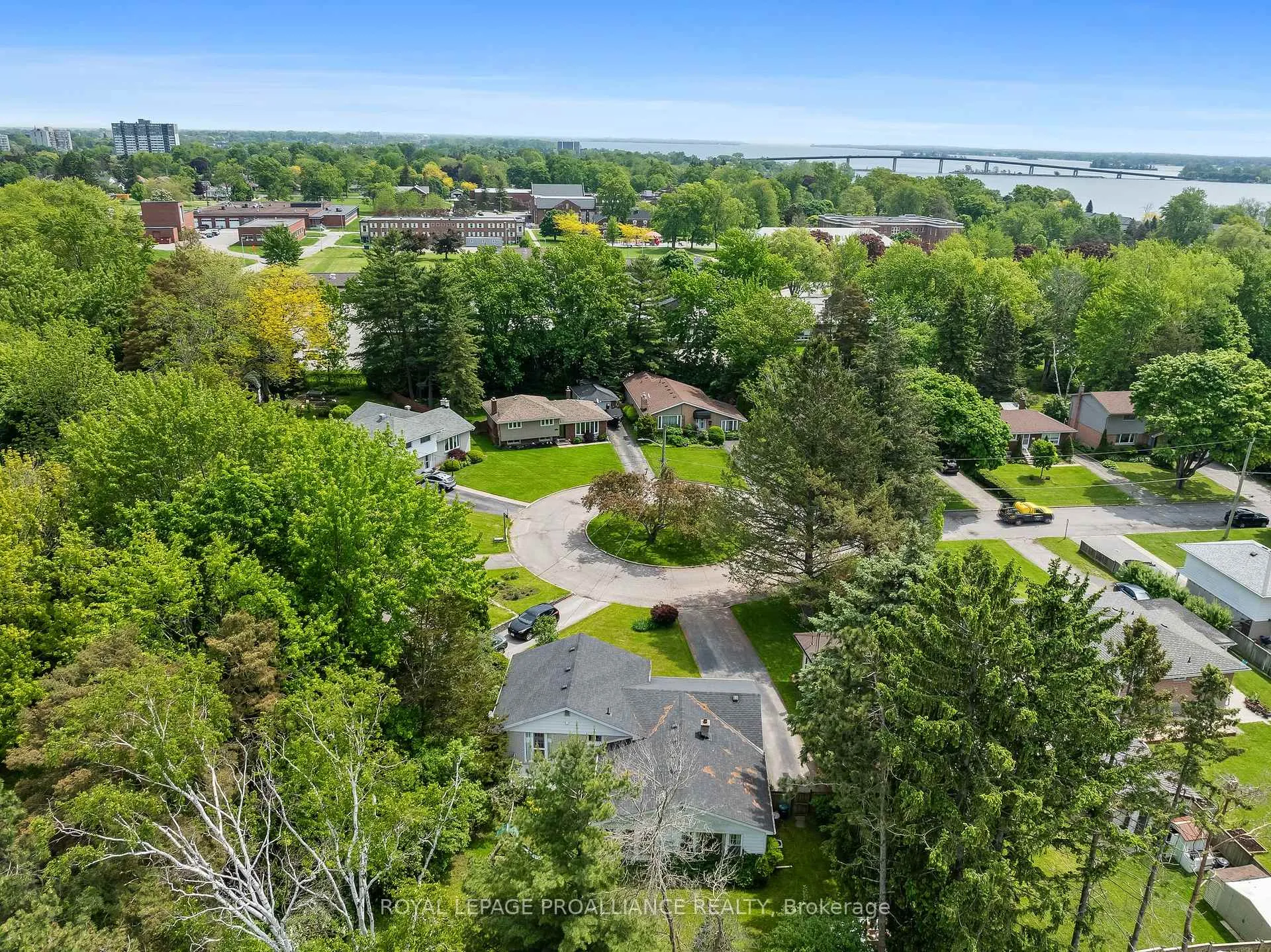 Photo 48 of 36 Applewood Drive, Belleville, Belleville Ward — HOMEH