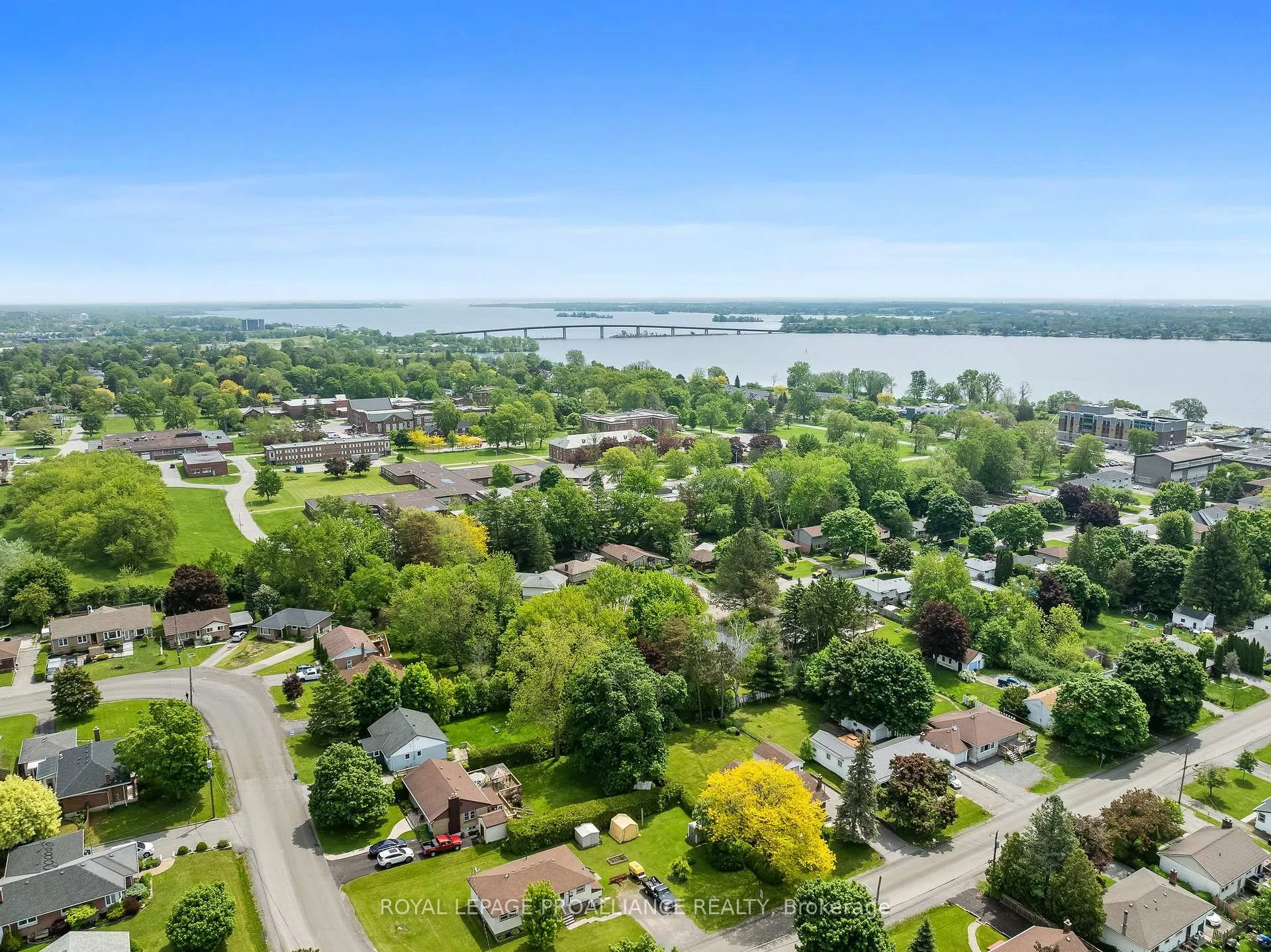 Photo 50 of 36 Applewood Drive, Belleville, Belleville Ward — HOMEH