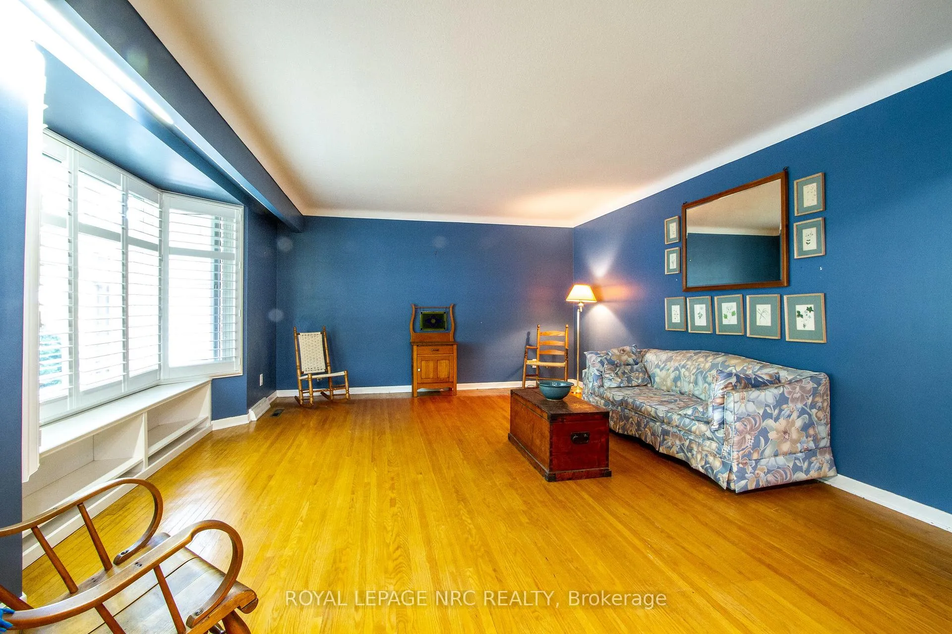 Photo 6 of 4204 Linwood Crescent, Niagara Falls, Morrison — HOMEH