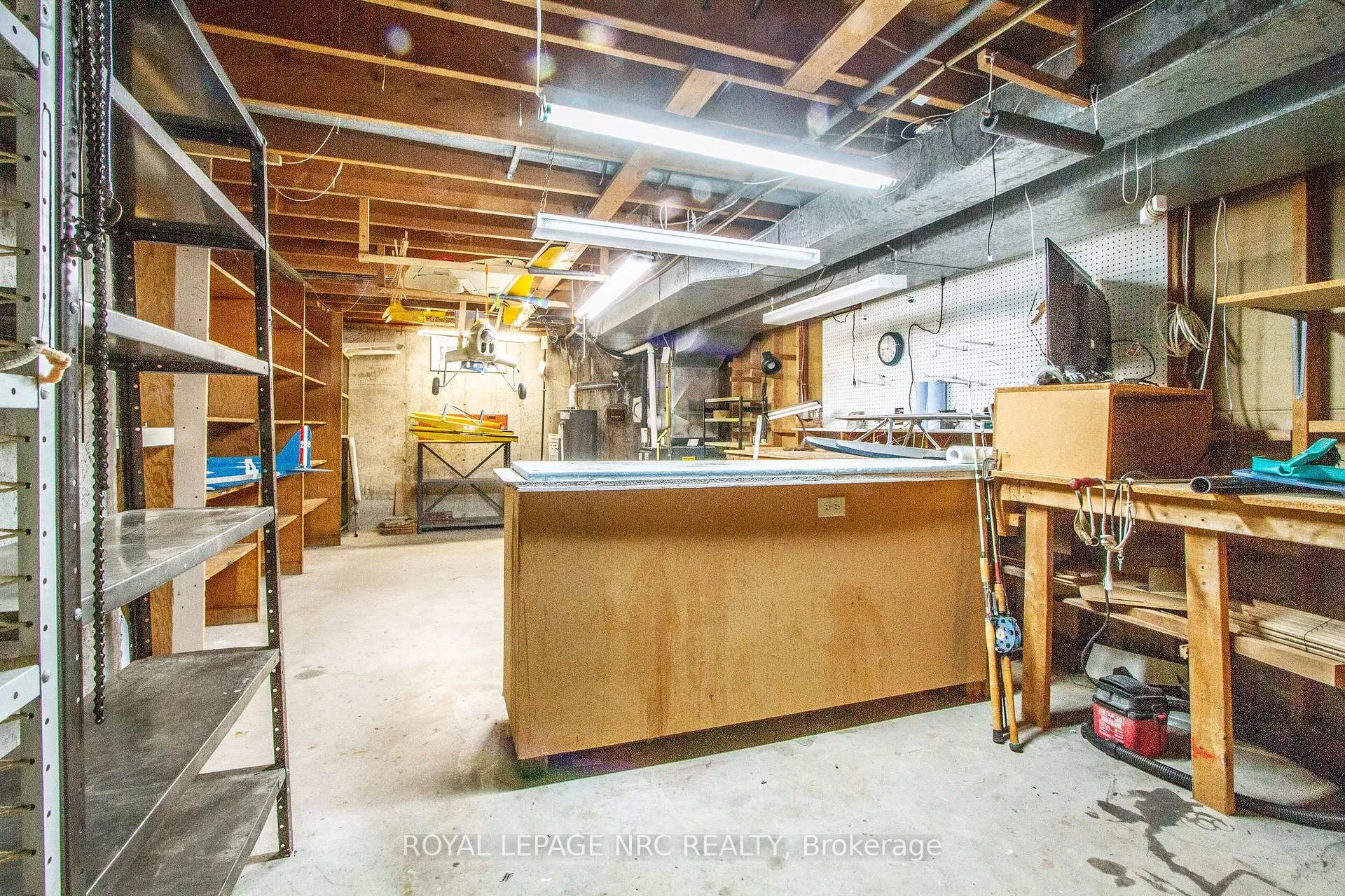 Photo 16 of 4204 Linwood Crescent, Niagara Falls, Morrison — HOMEH