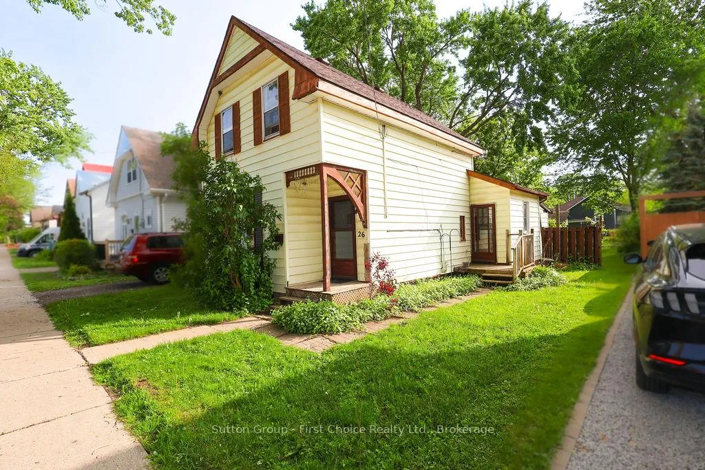 Photo 19 of 26 Mowat Street, Stratford — HOMEH