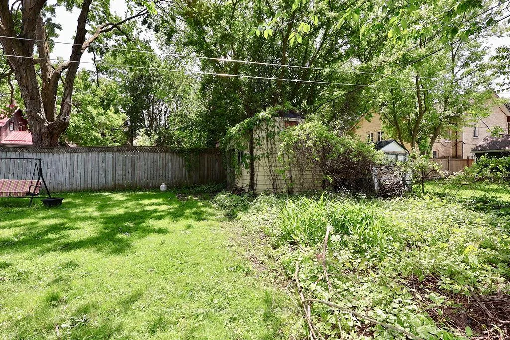Photo 22 of 26 Mowat Street, Stratford — HOMEH