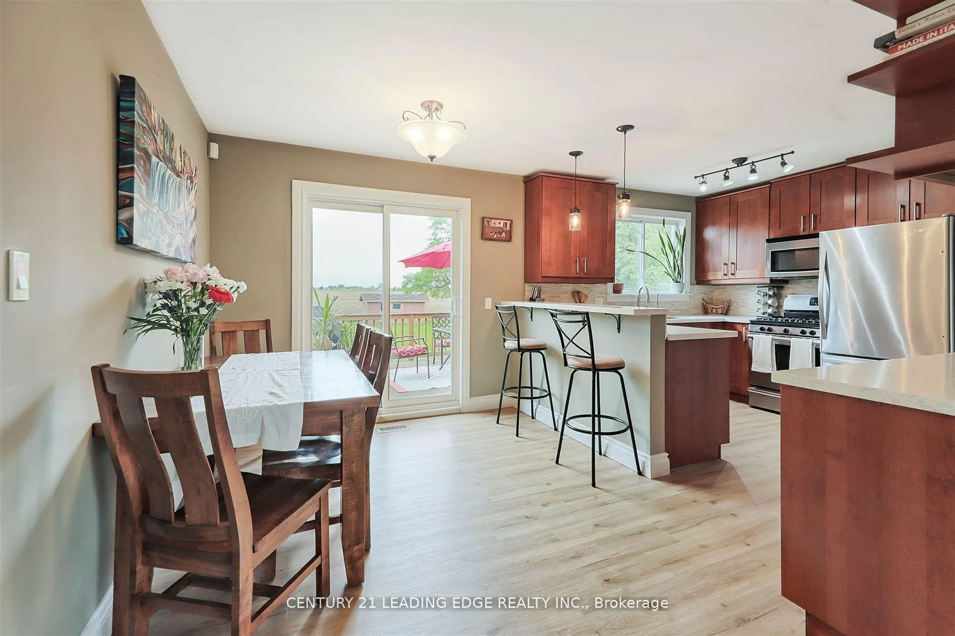 Photo 3 of 8276 White Church Road E, Hamilton, Mount Hope — HOMEH