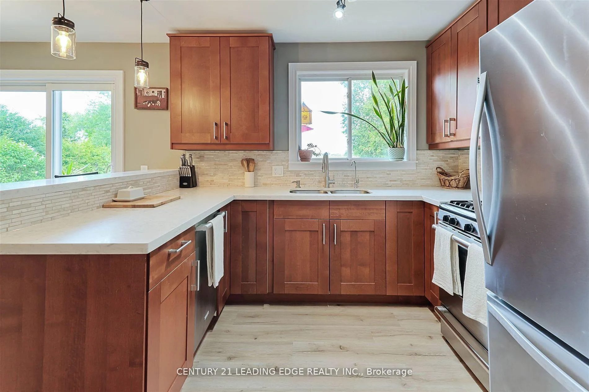 Photo 4 of 8276 White Church Road E, Hamilton, Mount Hope — HOMEH