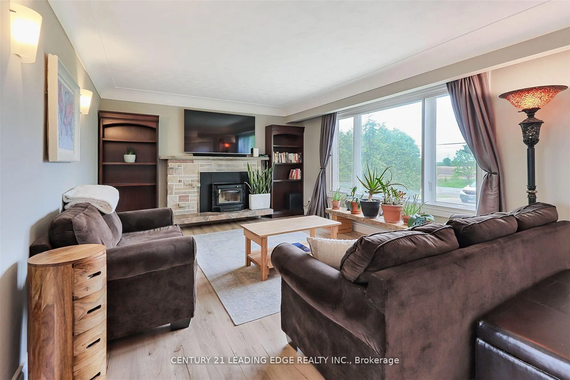 Photo 6 of 8276 White Church Road E, Hamilton, Mount Hope — HOMEH