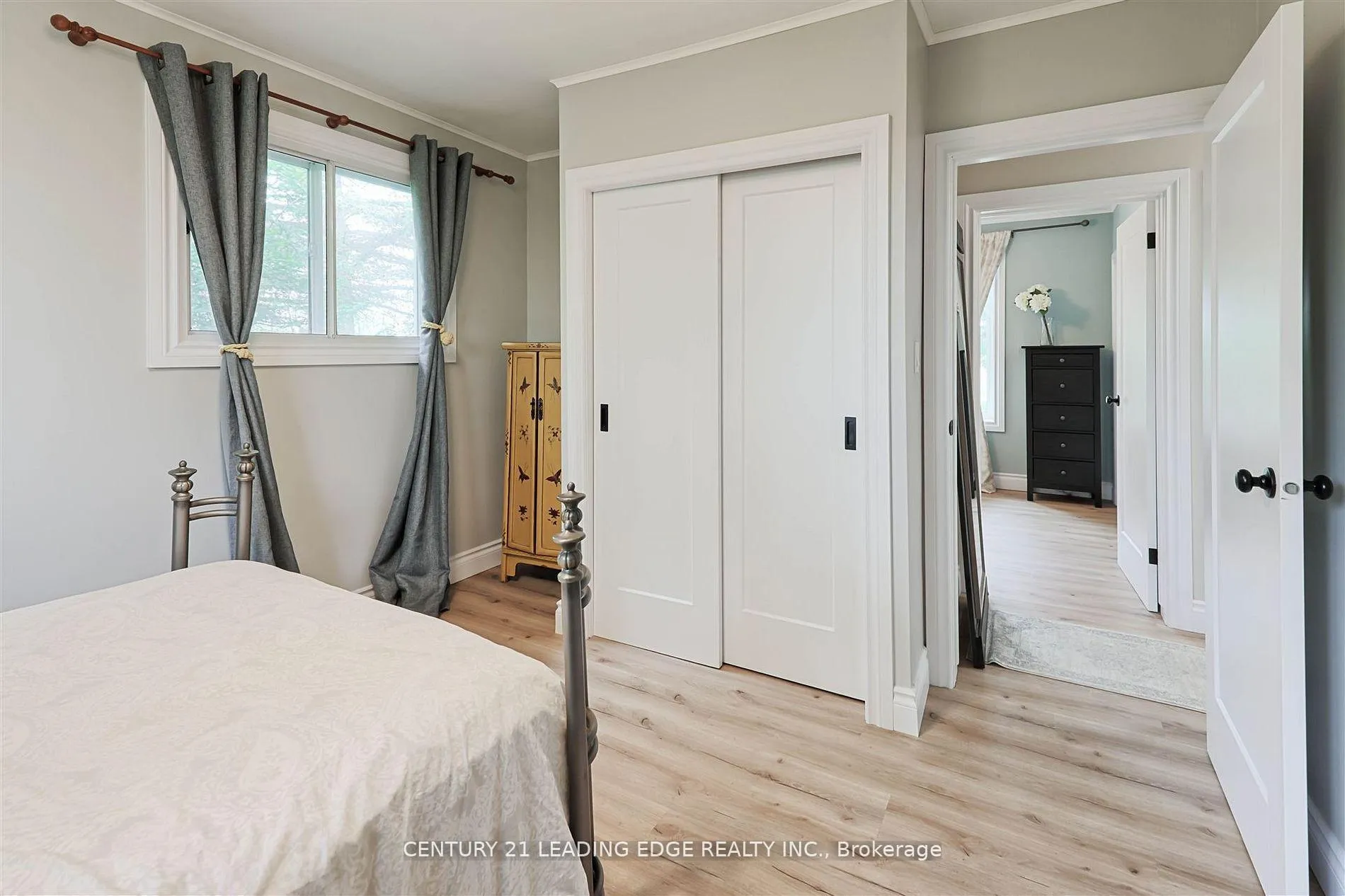 Photo 11 of 8276 White Church Road E, Hamilton, Mount Hope — HOMEH
