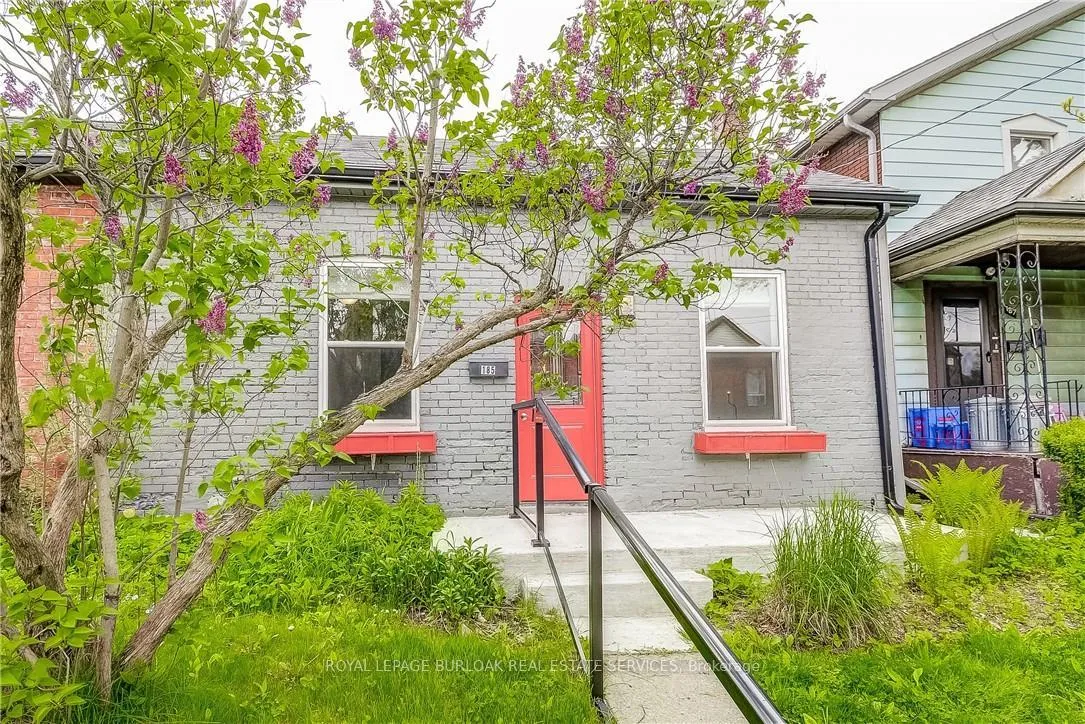 Photo 3 of 185 Simcoe Street E, Hamilton, North End — HOMEH