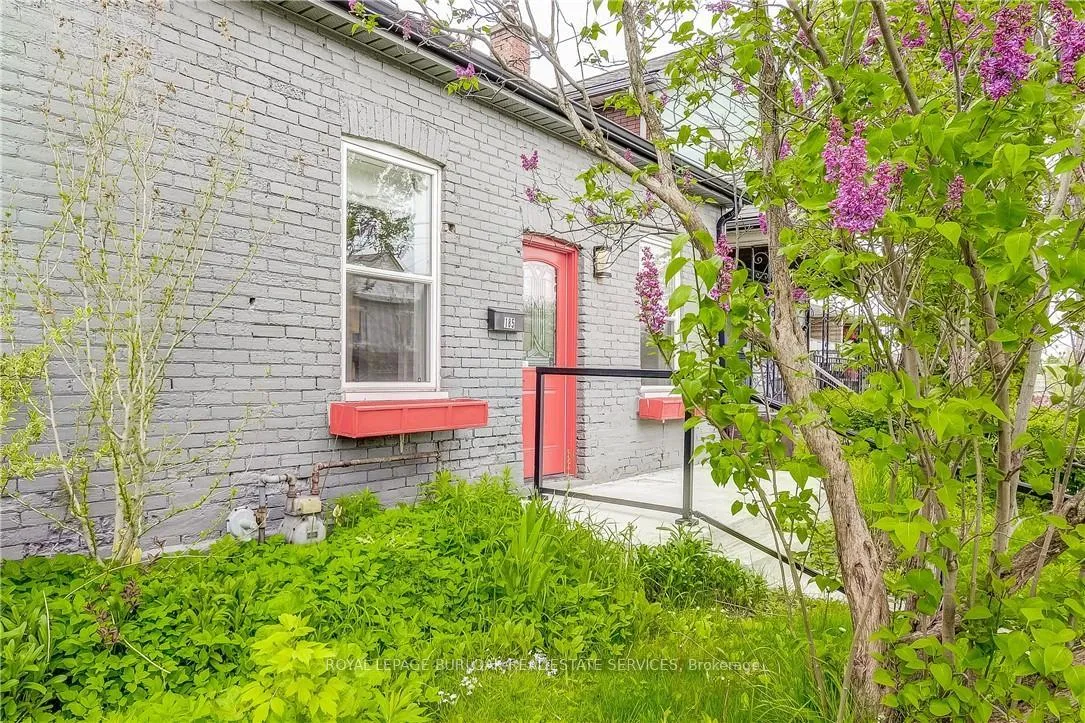 Photo 4 of 185 Simcoe Street E, Hamilton, North End — HOMEH