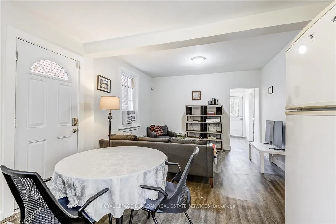 Photo 12 of 185 Simcoe Street E, Hamilton, North End — HOMEH