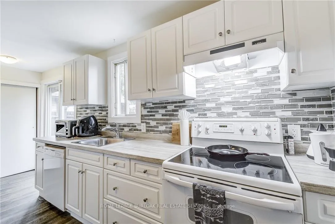 Photo 14 of 185 Simcoe Street E, Hamilton, North End — HOMEH