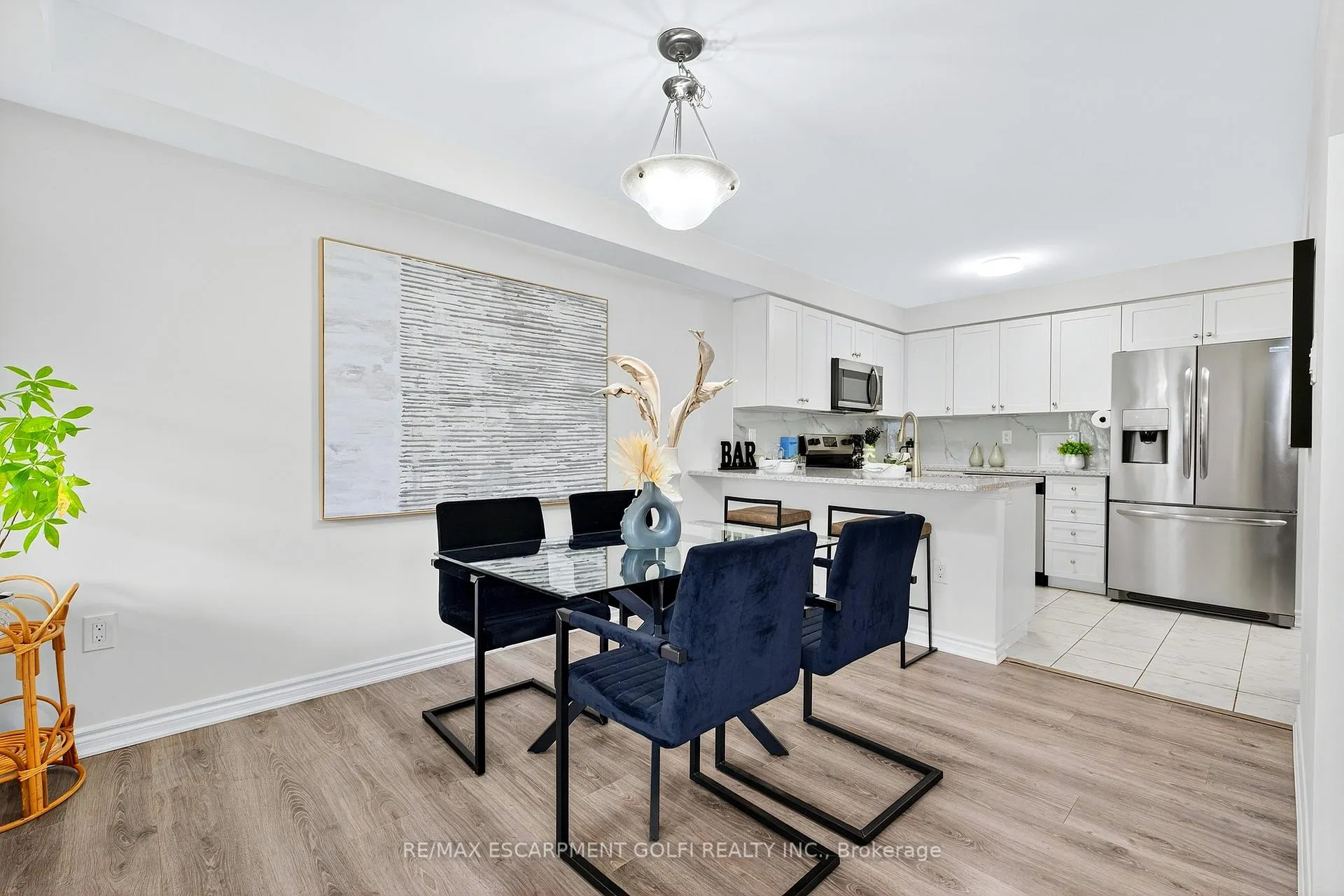 Photo 10 of Unit 57, 22 Spring Creek Drive, Hamilton, Waterdown — HOMEH