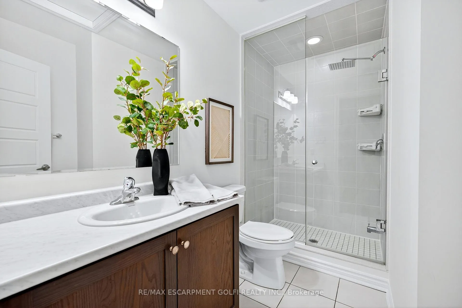 Photo 15 of Unit 57, 22 Spring Creek Drive, Hamilton, Waterdown — HOMEH