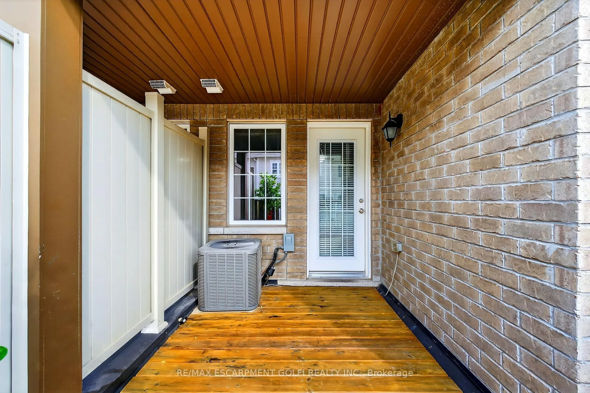 Photo 19 of Unit 57, 22 Spring Creek Drive, Hamilton, Waterdown — HOMEH