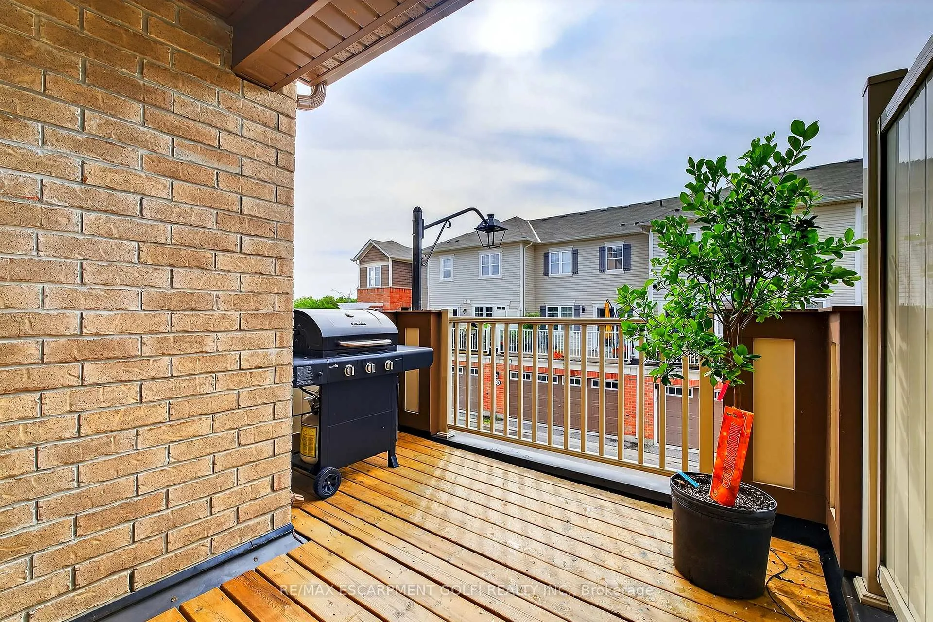 Photo 21 of Unit 57, 22 Spring Creek Drive, Hamilton, Waterdown — HOMEH