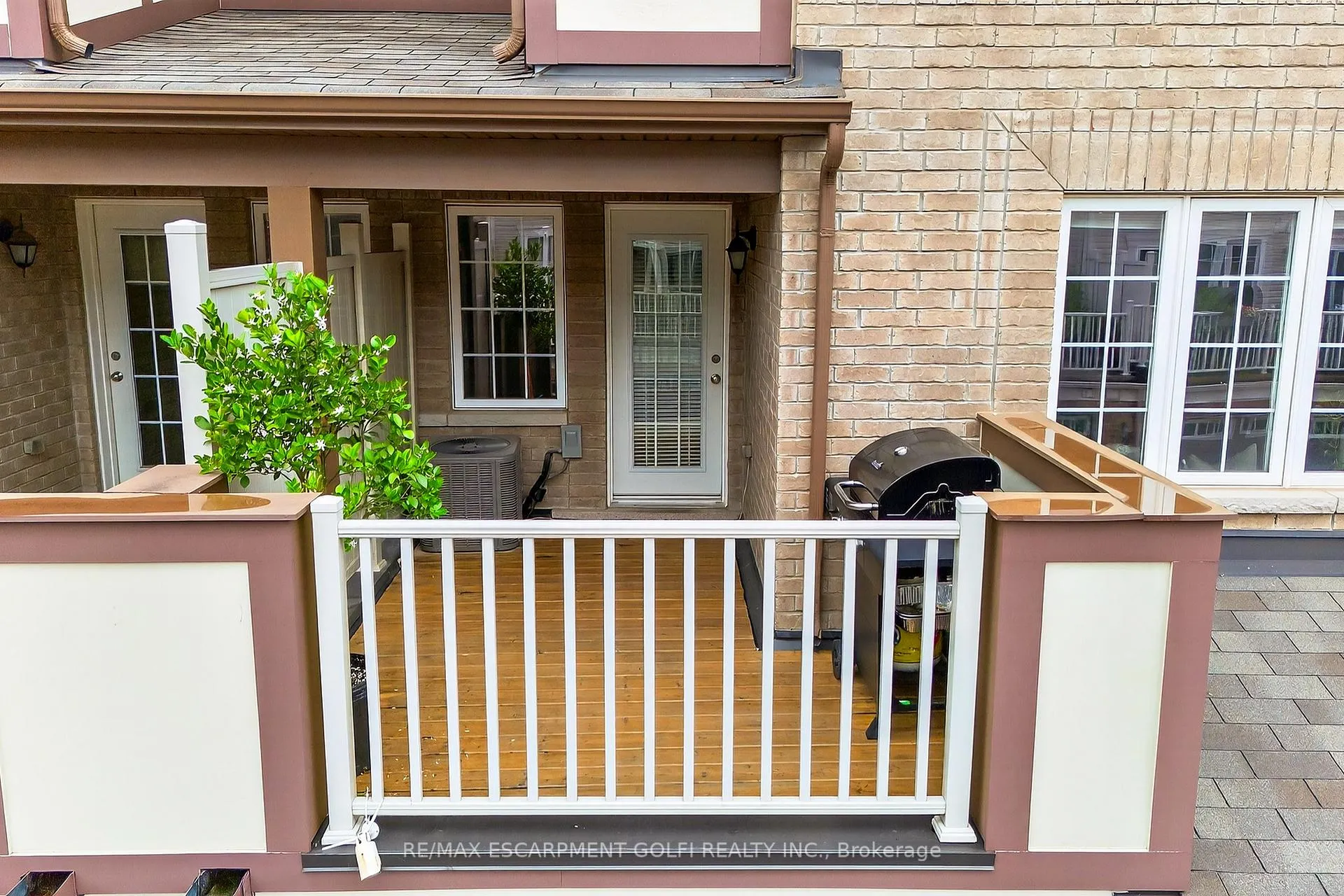 Photo 22 of Unit 57, 22 Spring Creek Drive, Hamilton, Waterdown — HOMEH
