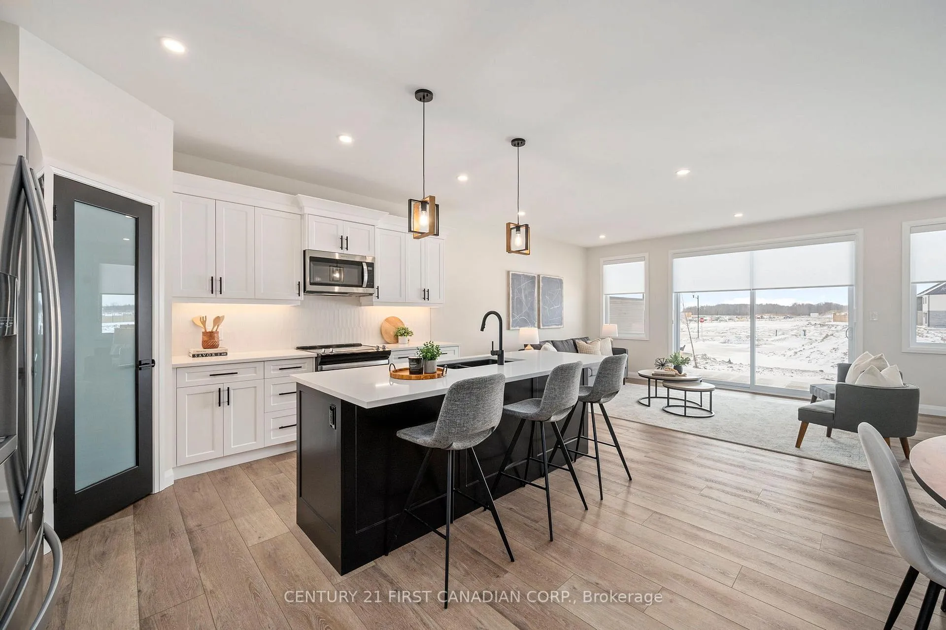 Photo 9 of Unit 5, 32 Postma Crescent, North Middlesex, Alisa Craig — HOMEH