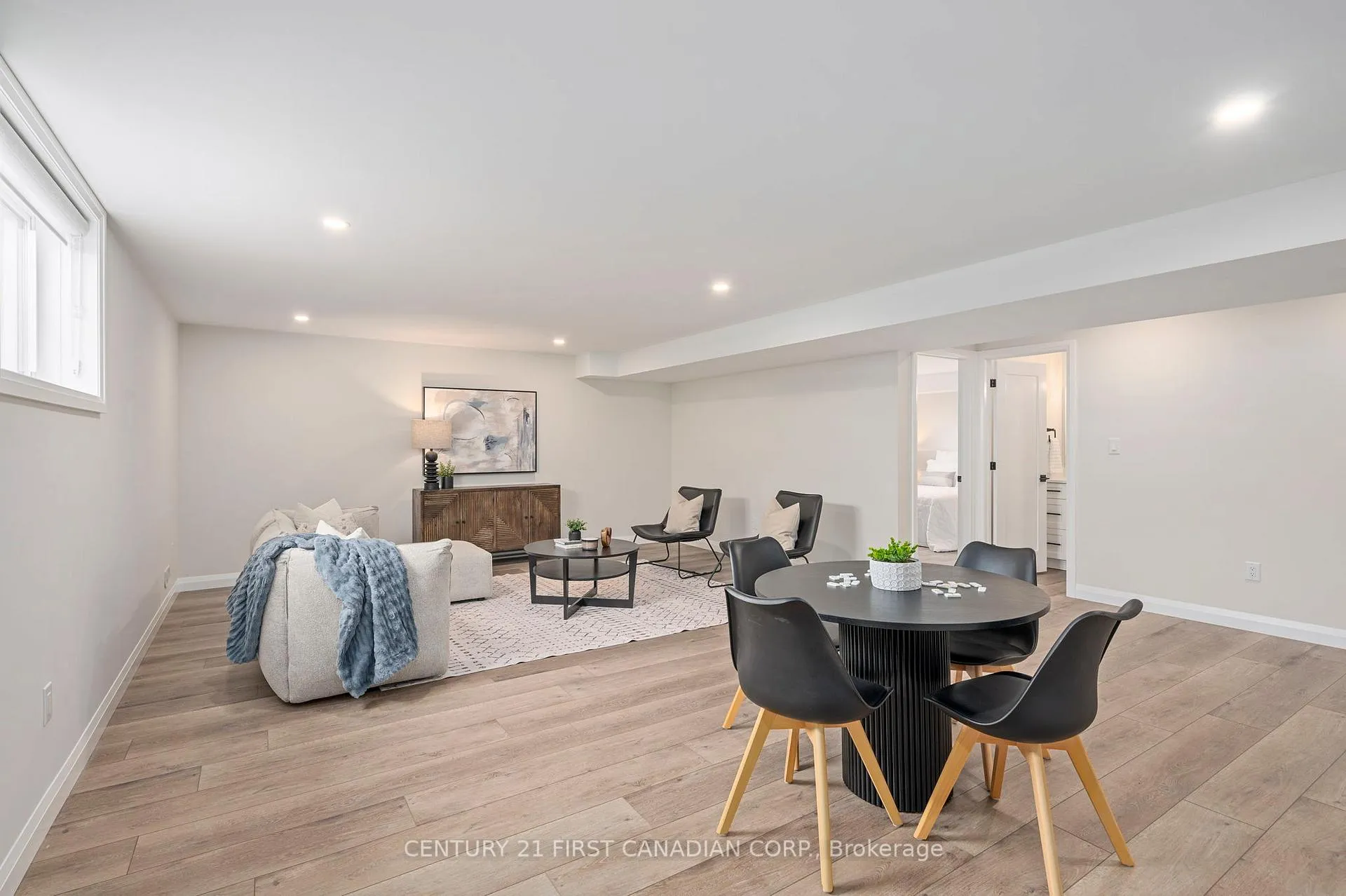 Photo 24 of Unit 5, 32 Postma Crescent, North Middlesex, Alisa Craig — HOMEH