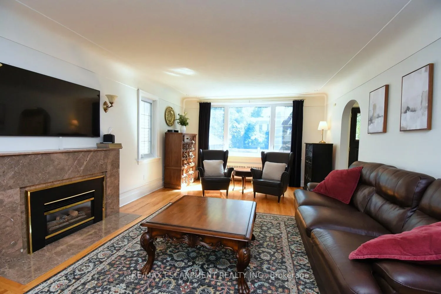 Photo 6 of 200 Concession Street, Hamilton, Centremount — HOMEH