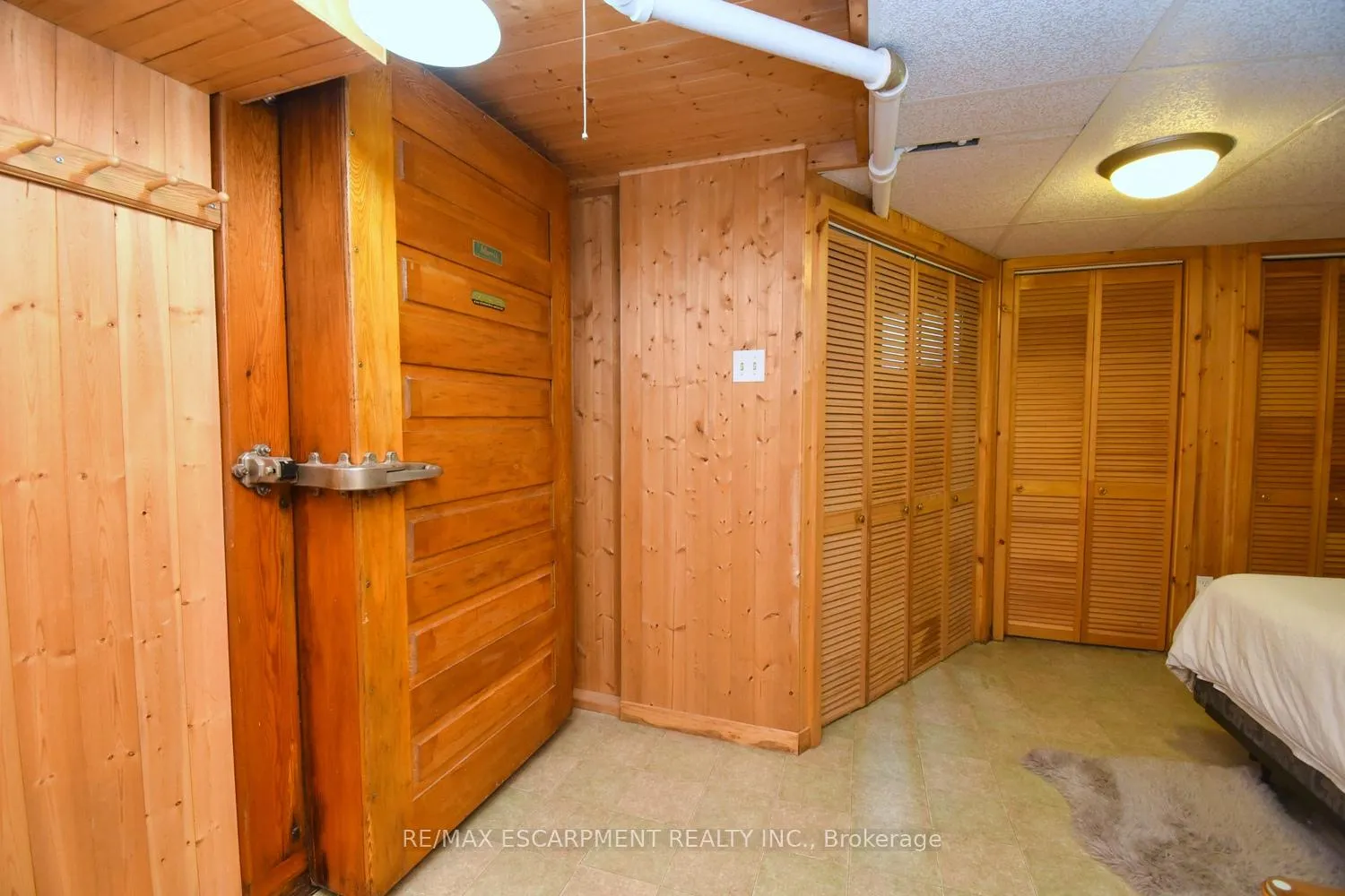 Photo 32 of 200 Concession Street, Hamilton, Centremount — HOMEH