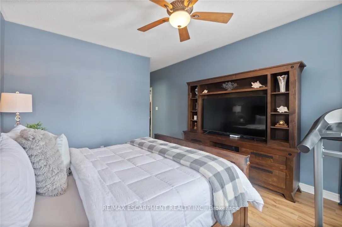 Photo 20 of 46 Pentland Road, Hamilton, Waterdown — HOMEH
