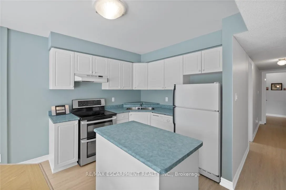 Photo 29 of 46 Pentland Road, Hamilton, Waterdown — HOMEH