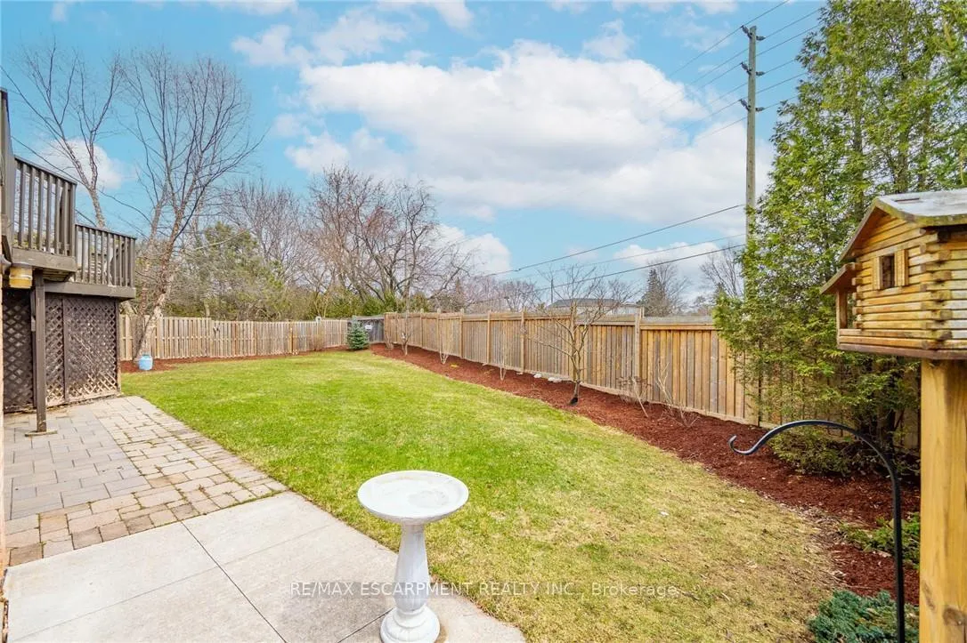 Photo 47 of 46 Pentland Road, Hamilton, Waterdown — HOMEH