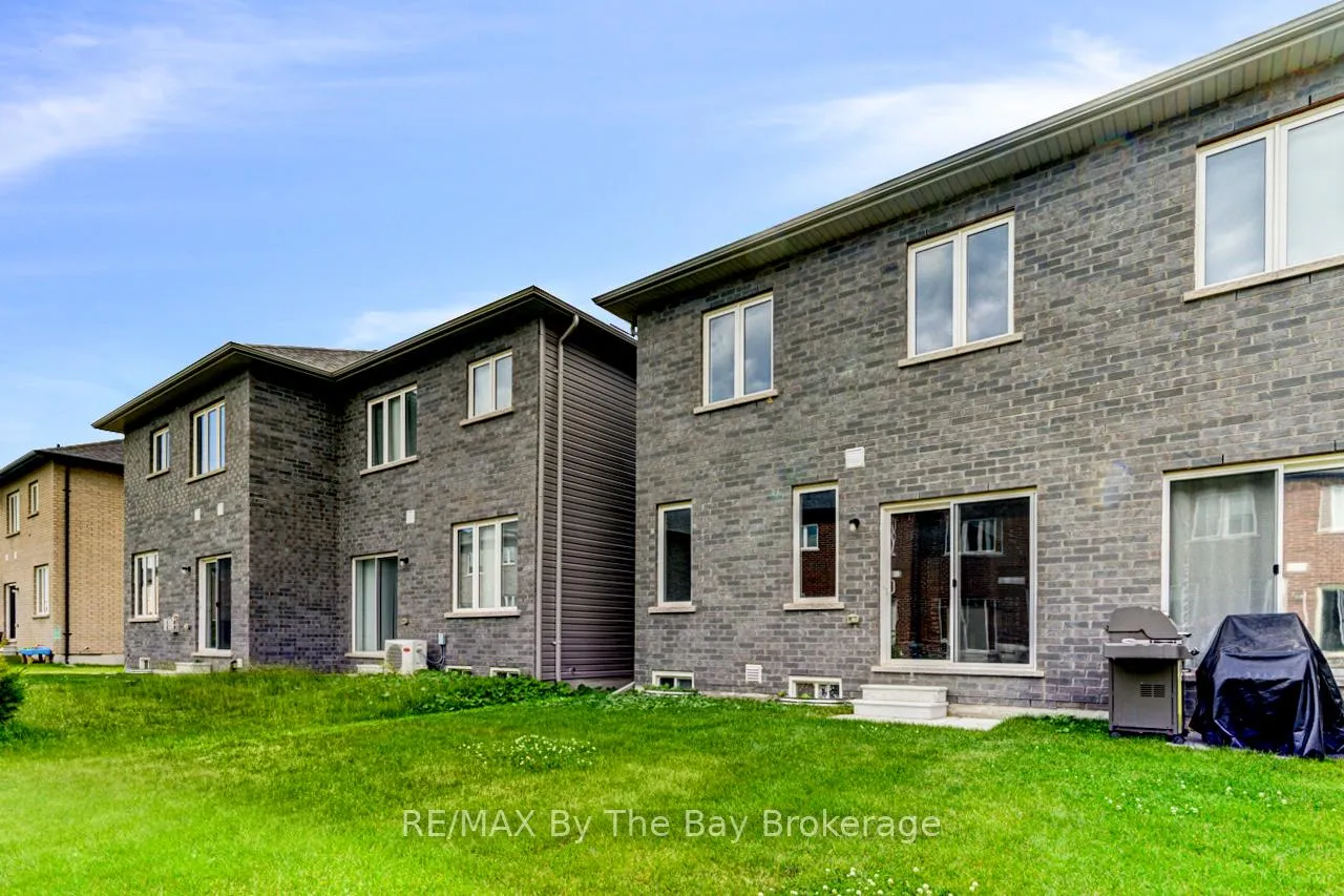 Photo 29 of 25 Lisa Street, Wasaga Beach — HOMEH