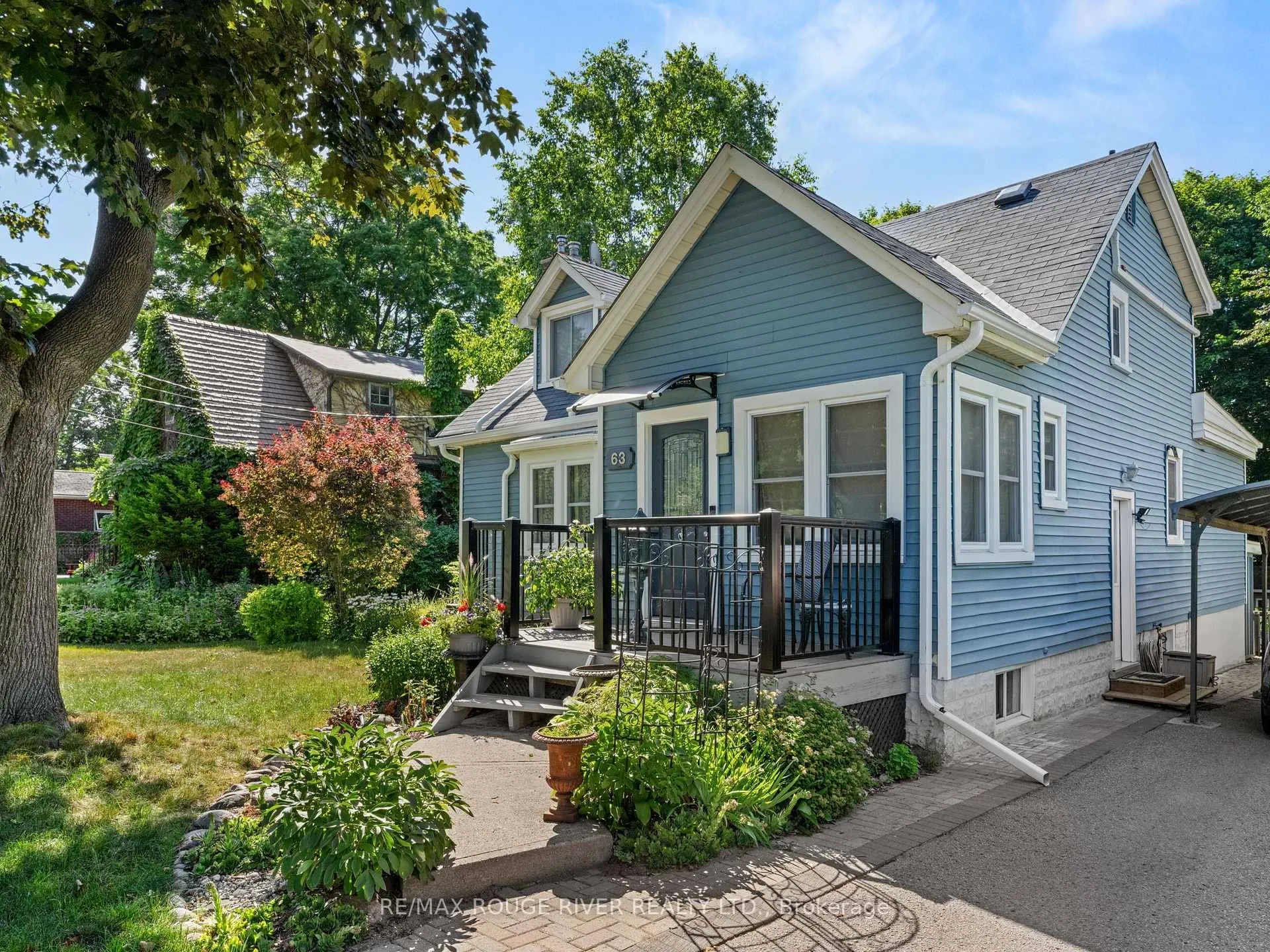 Photo 2 of 63 University Avenue E, Cobourg — HOMEH